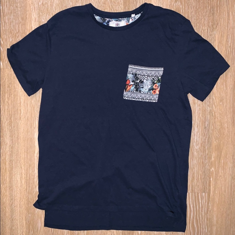 Pocket tee